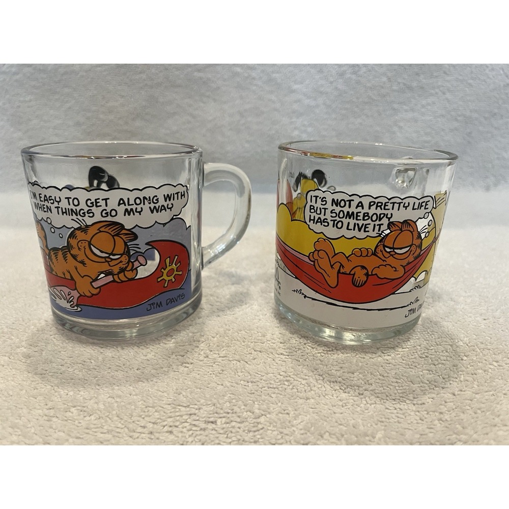 1978 VTG McDonald's Garfield & Odie Glass Mugs "Thing Go My Way" & "Pretty Life"